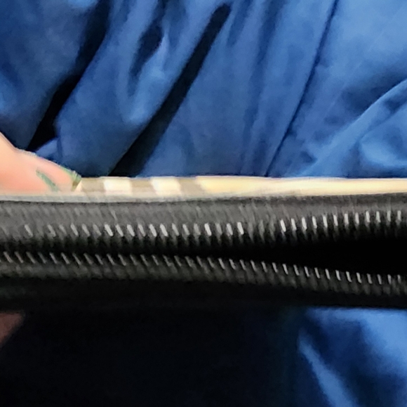 BURBERRY BRAND-NEW GIANT WALLET ORGANIZER comes with dustbag and COA - Picture 6 of 16